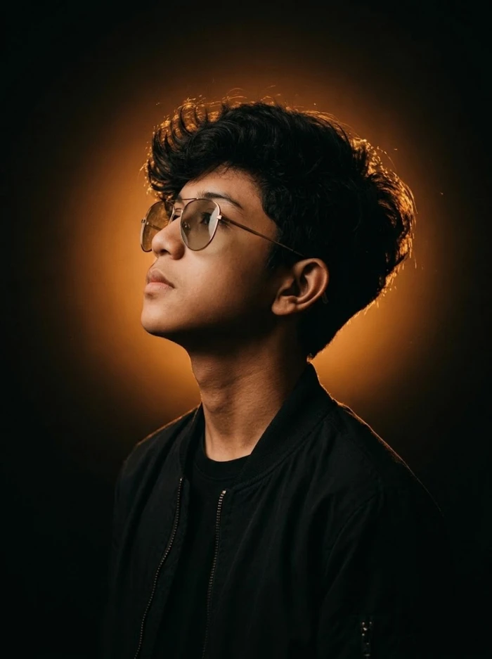 Golden Halo Portrait sample
